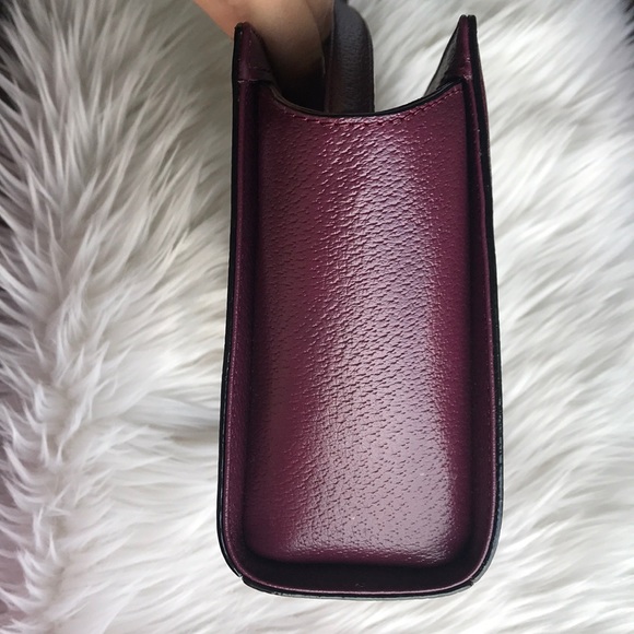 like new kate spade crossbody ✨ - Picture 7 of 8